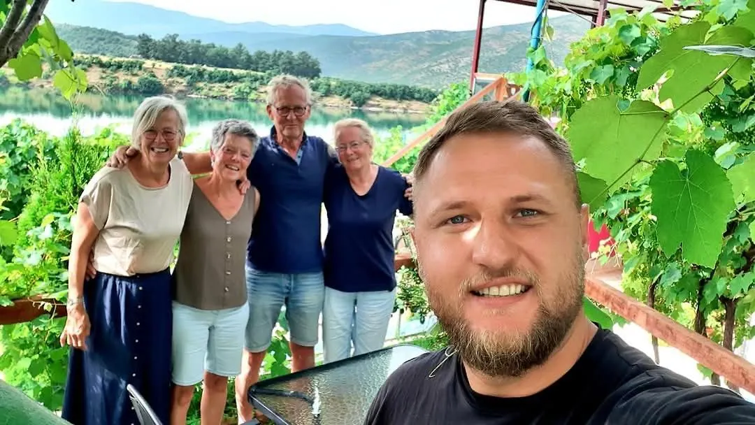 Superpanorama Guesthouse Kukes 0*,