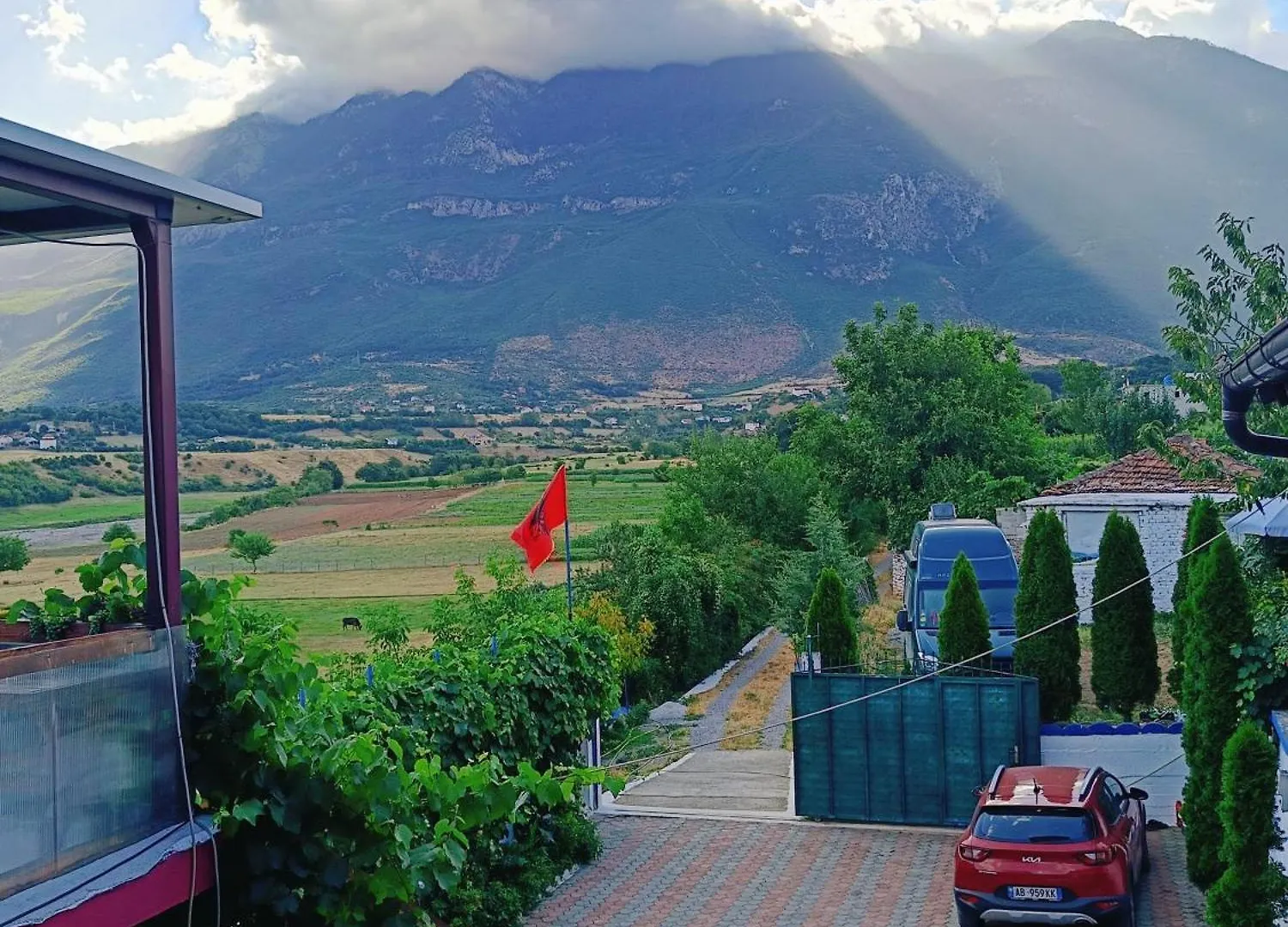 Superpanorama Guesthouse Kukes